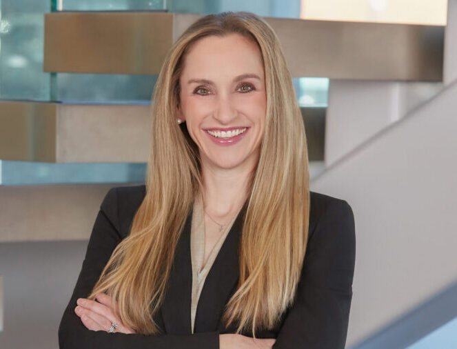 CAITLIN JONES headshot Photo